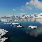 Casa de Férias Lyngvaer Seabreeze - Jacuzzi & Sauna - No 29 Kleppstad