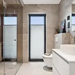 Casa de Férias Lyngvaer Seabreeze - Jacuzzi & Sauna - No 29 *