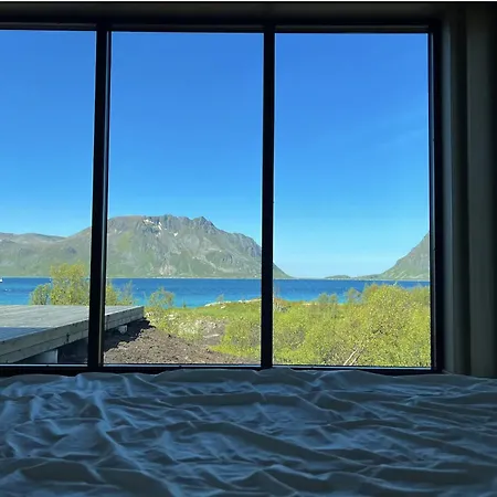 Lyngvaer Seabreeze - Jacuzzi & Sauna - No 29 Kleppstad