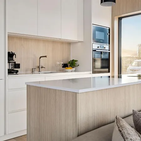 Sentralt I Lofoten Holiday home Kleppstad