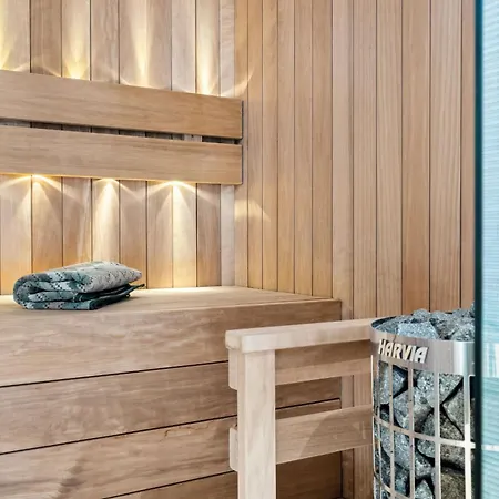 Lyngvaer Seabreeze - Jacuzzi & Sauna - No 29 Feriehus