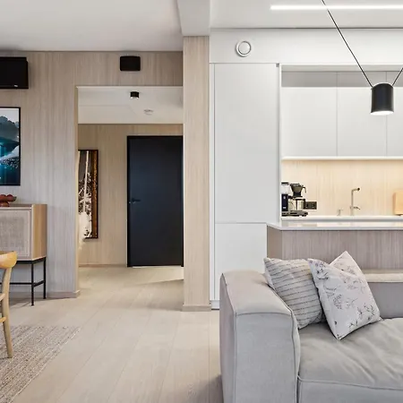 Sentralt I Lofoten Holiday home Kleppstad