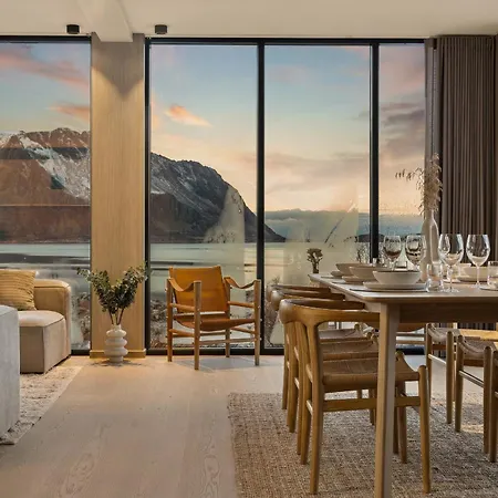 Lyngvaer Seabreeze - Jacuzzi & Sauna - No 29 *
