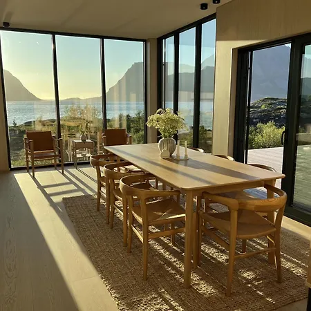 Ferienhaus Sentralt I Lofoten *