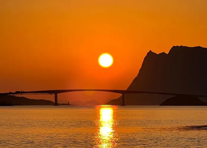 Lyngvaer Seabreeze - Jacuzzi & Sauna - No 29 Сasa de vacaciones Kleppstad