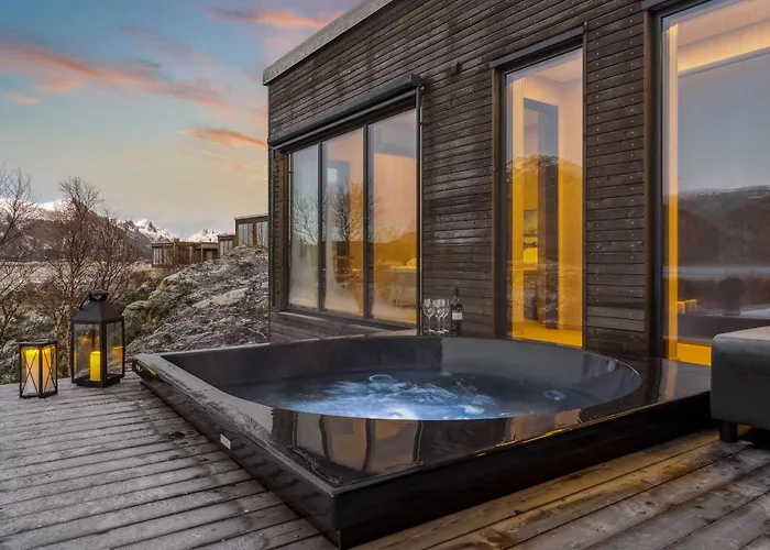 Lyngvaer Seabreeze - Jacuzzi & Sauna - No 29 *