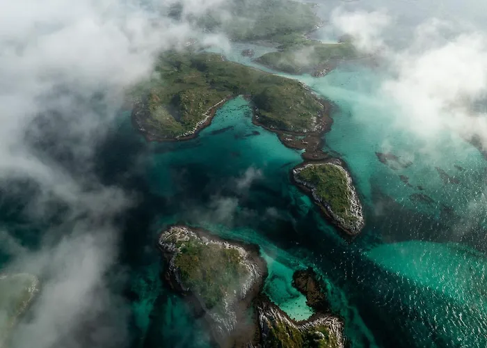 Сasa de vacaciones Lyngvaer Seabreeze - Jacuzzi & Sauna - No 29 Kleppstad