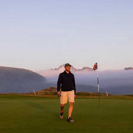 펜션 Sentralt I Lofoten Storoya