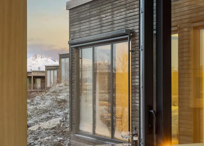 Lyngvaer Seabreeze - Jacuzzi & Sauna - No 29 Kleppstad